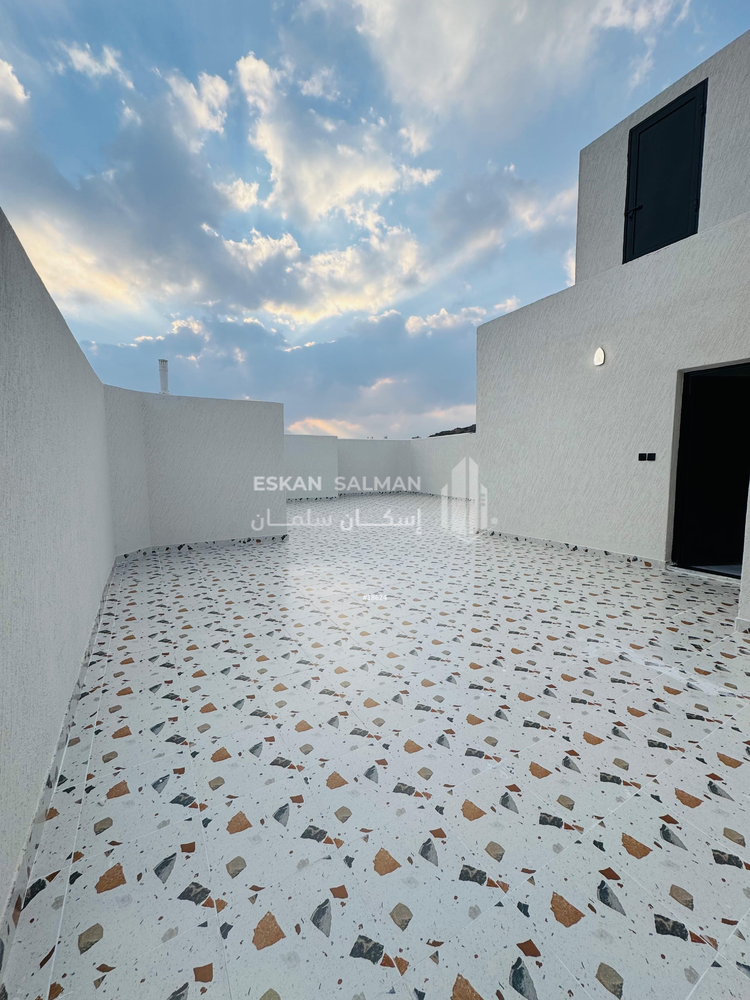 7 bedroom villa in Al Rehab, Jeddah 10