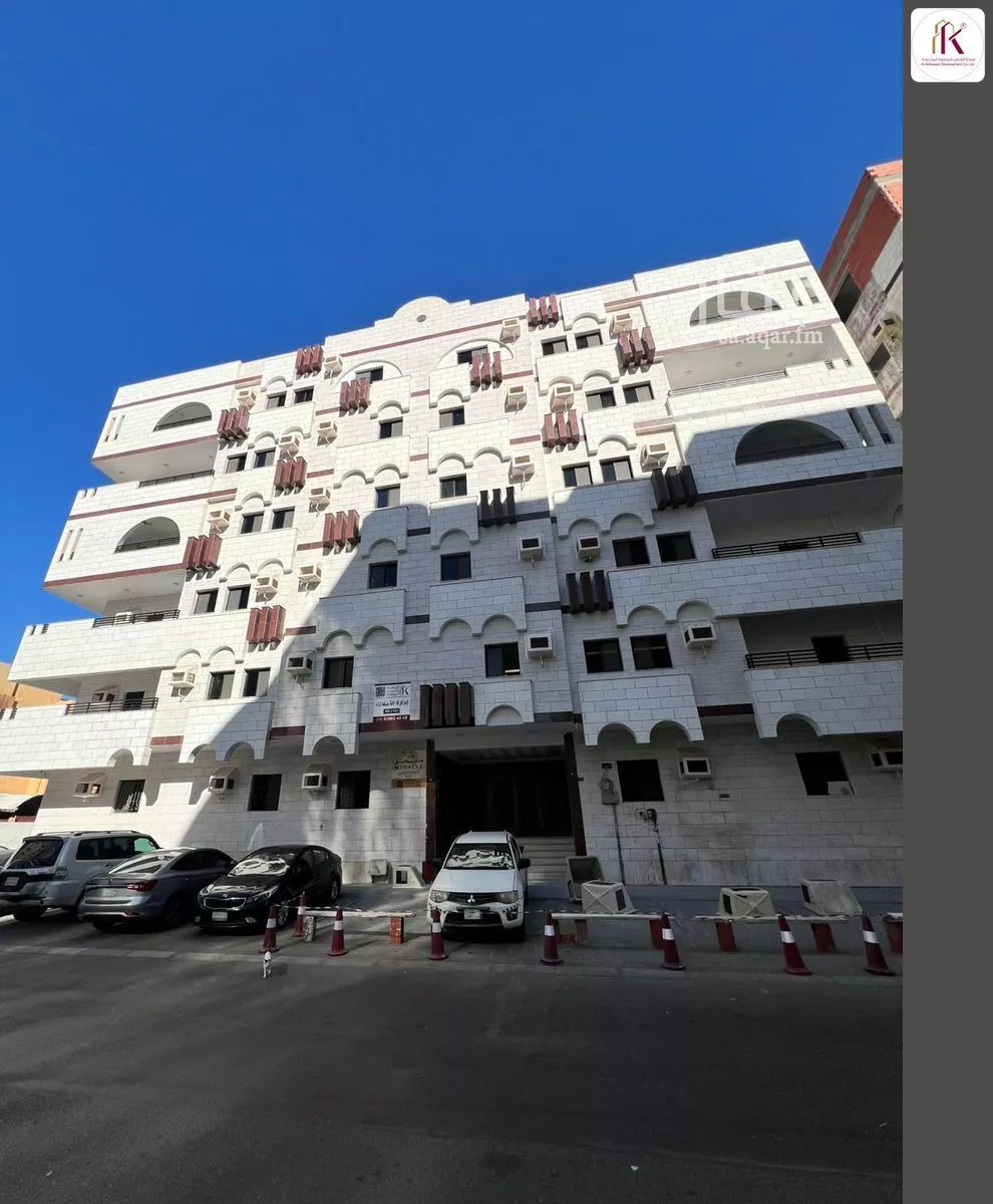 4 bedroom apartment in Al Baghdadiyah Al Gharbiyah 7