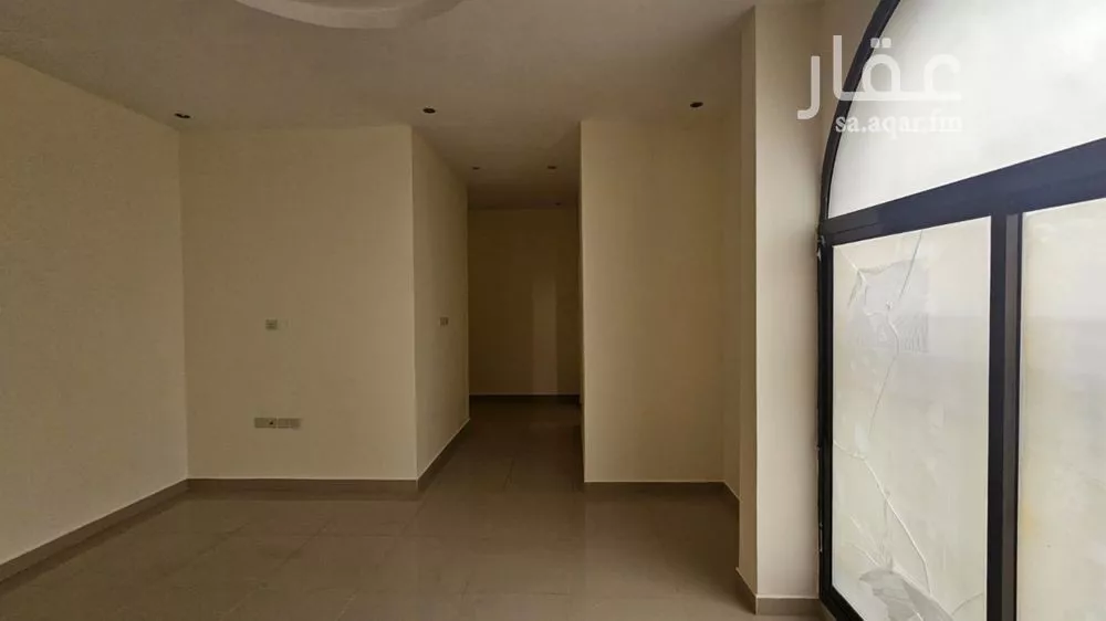 فيلا 5 غرف في الملقا 21