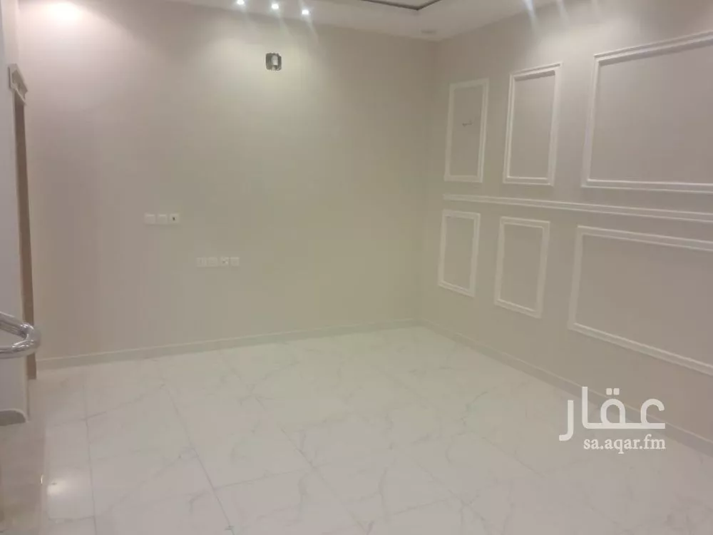 فيلا 6 غرف في عكاظ 6