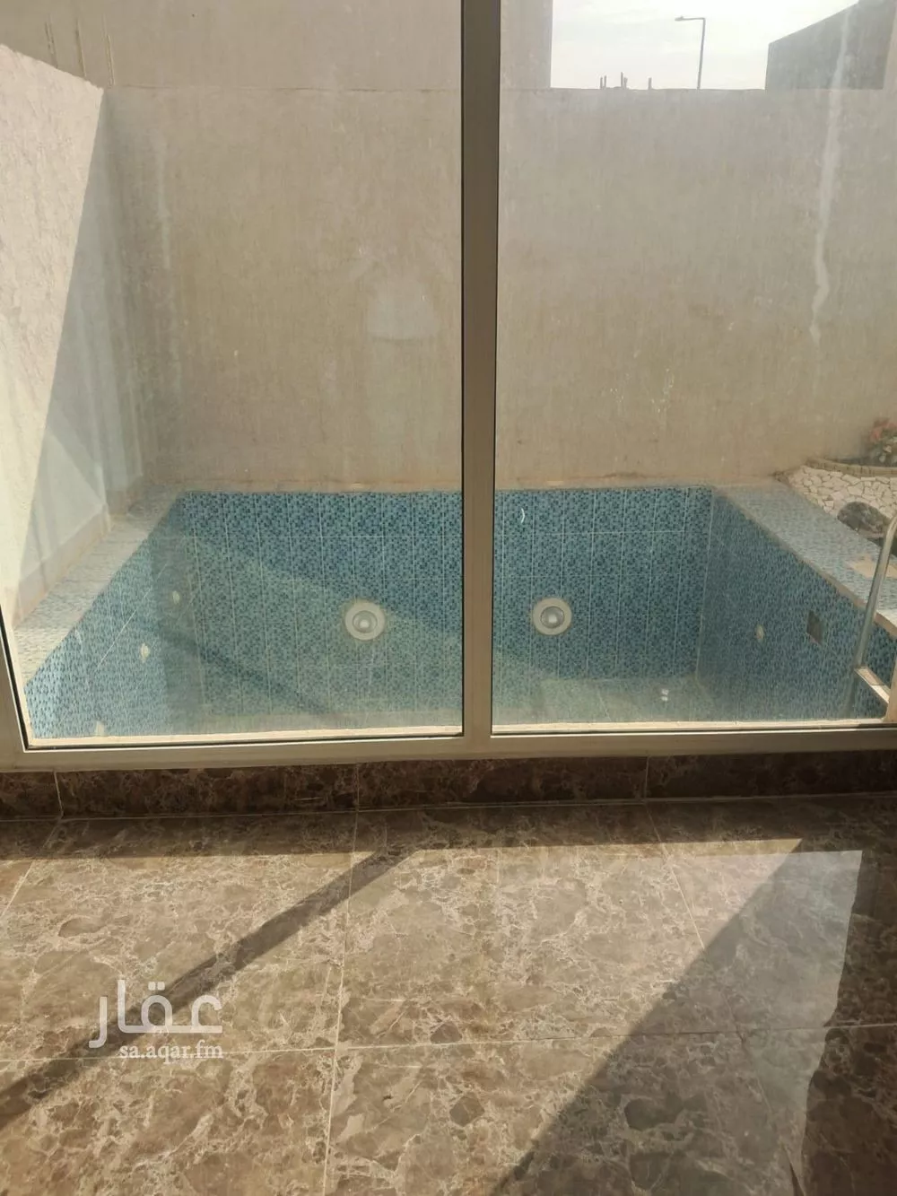 فيلا 6 غرف في عكاظ 8