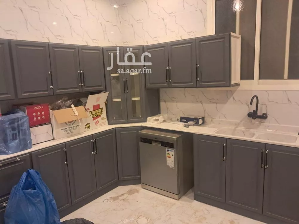 فيلا 6 غرف في عكاظ 9