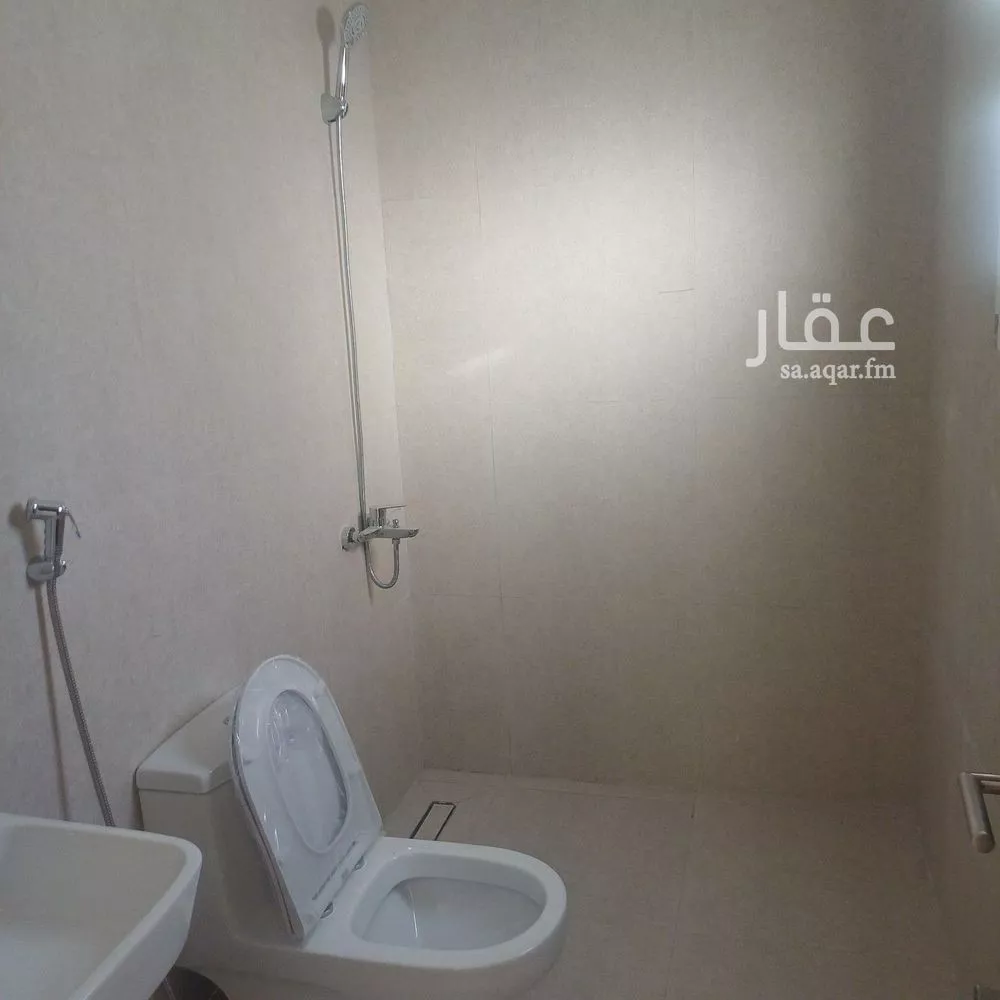 فيلا 5 غرف في العارض 14
