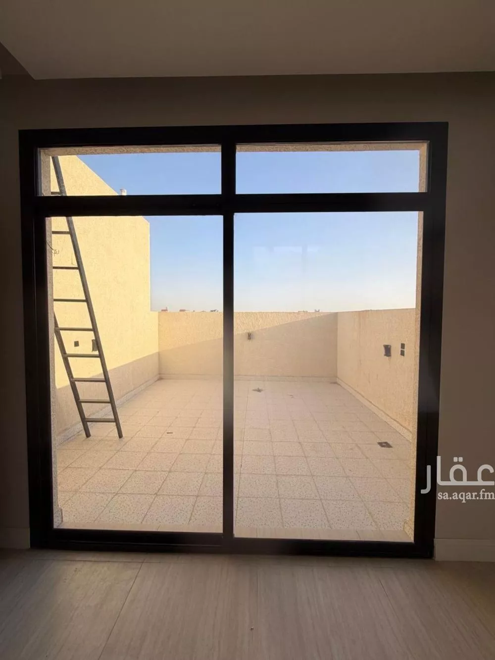 فيلا 4 غرف في العارض 15