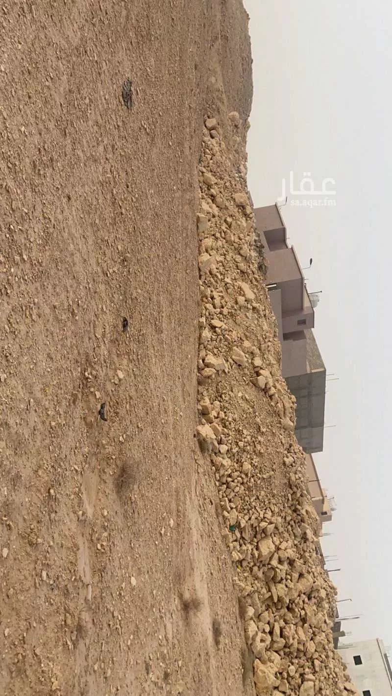 أرض 375 م² في الغنامية 2