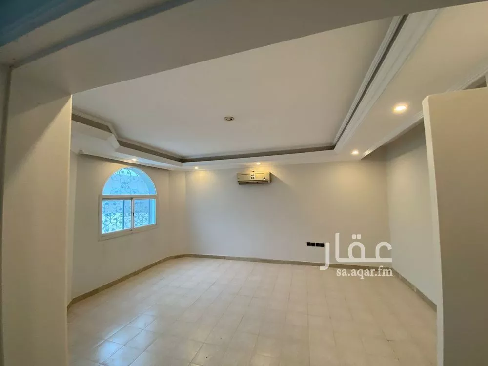 فيلا 11 غرف في المروج 6