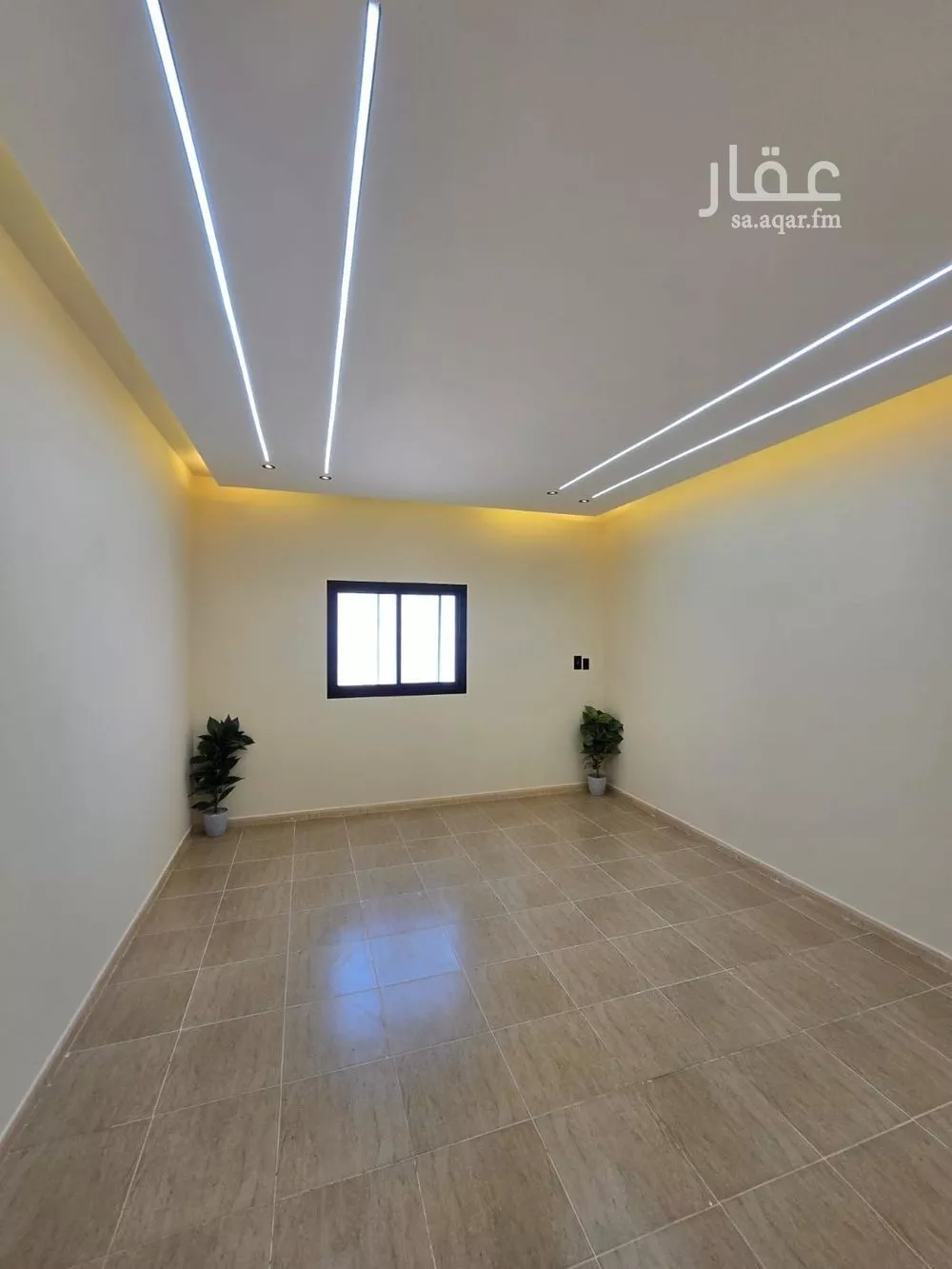 شقة 4 غرف في طيبة 20