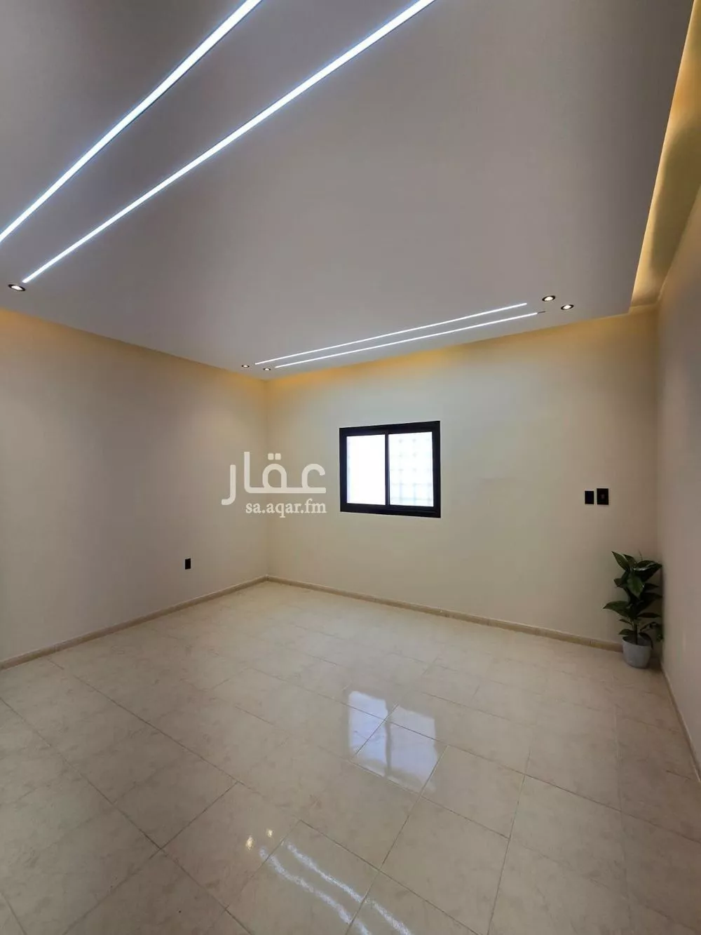 شقة 4 غرف في طيبة 10