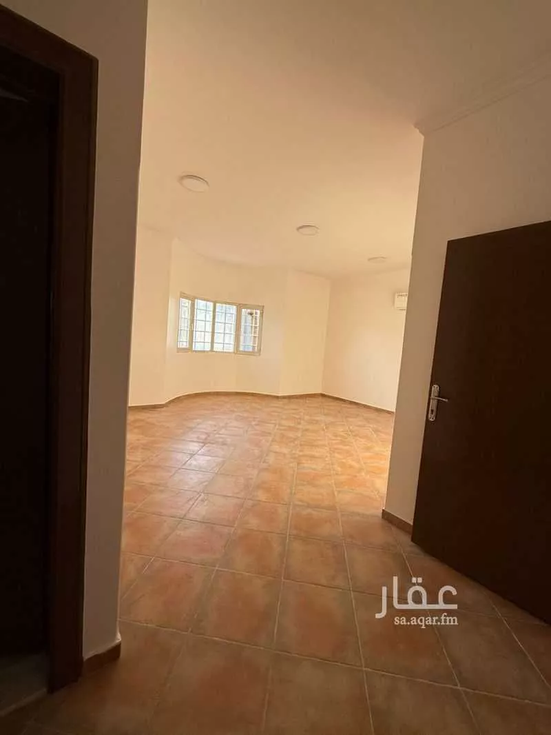 فيلا 6 غرف في النفل 3