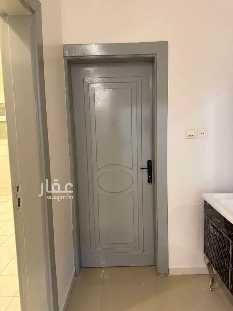 فيلا 8 غرف في المونسية 18