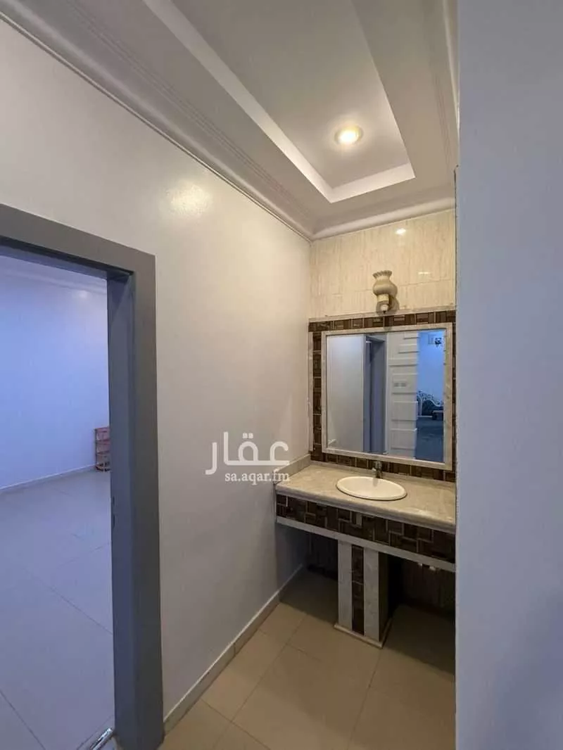 فيلا 8 غرف في المونسية 4