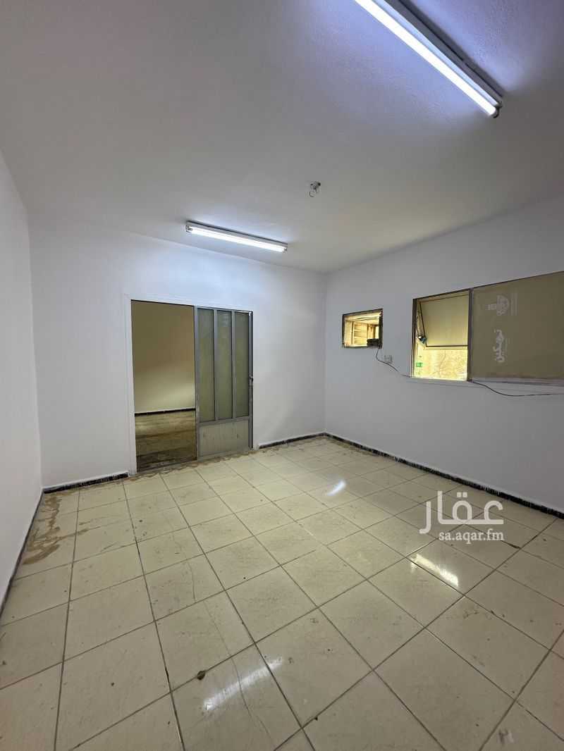 4 bedroom apartment in Al Khalidiyah Ash Shamaliyah, Eastern Province 3