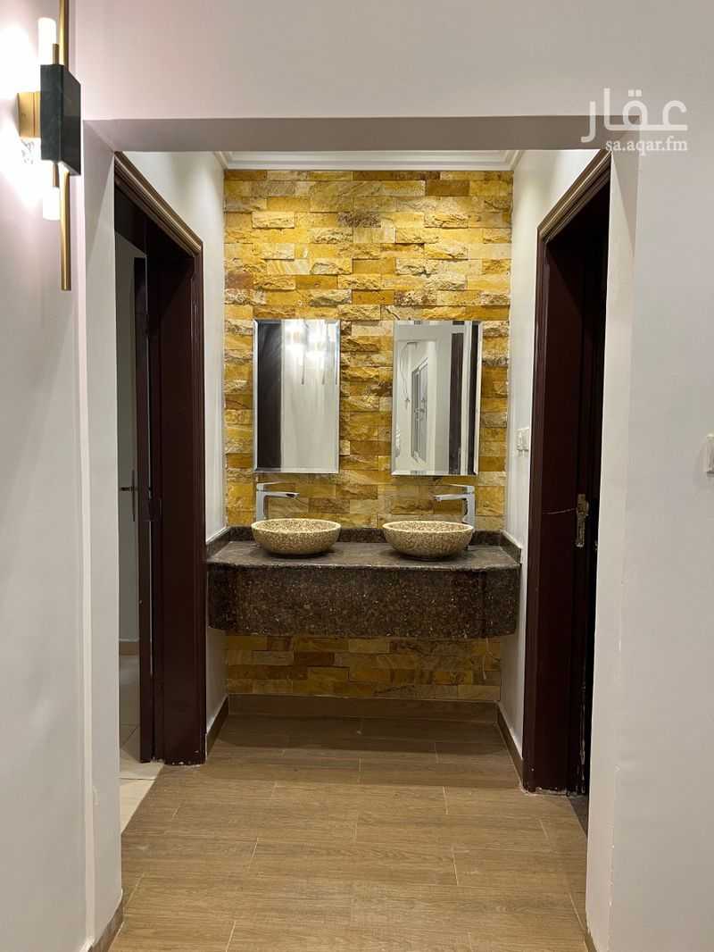 5 bedroom villa in Al Mursalat, Riyadh 10