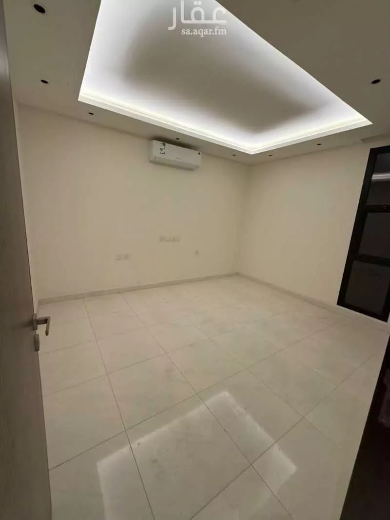 فيلا 3 غرف في الجنادرية 8