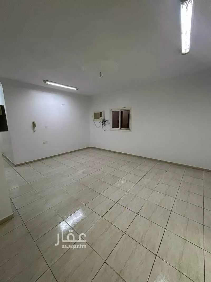 شقة 5 غرف في العريض 10