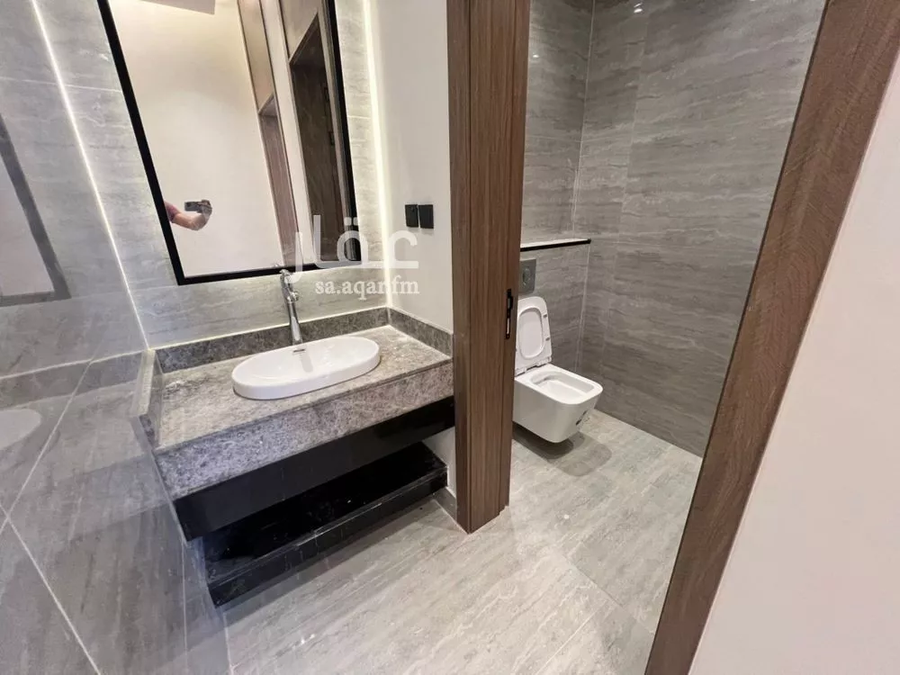 3 bedroom apartment in Al Yarmouk 19