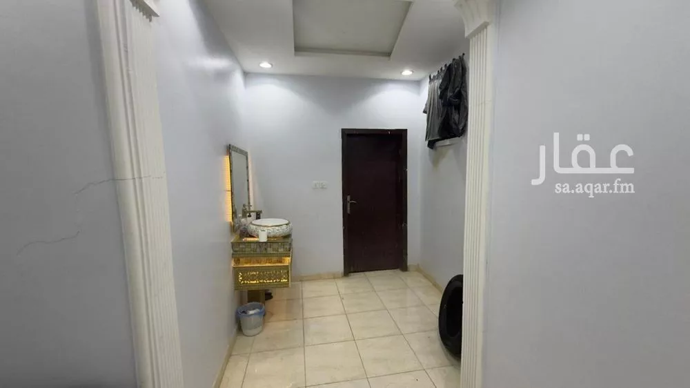 5 bedroom villa in Ad Dar Al Baida 6