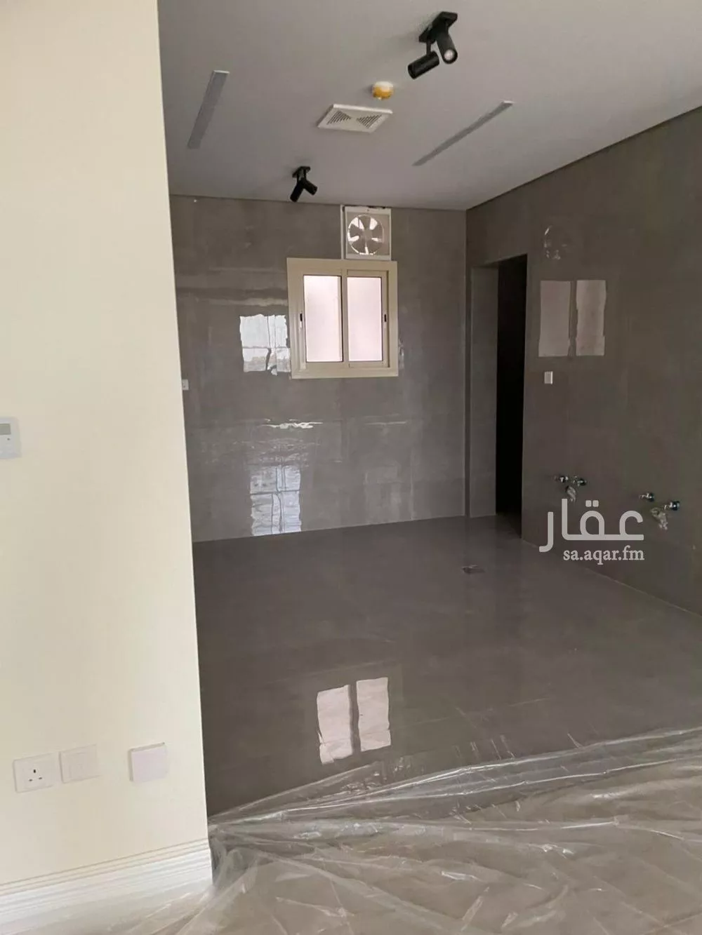 3 bedroom apartment in Al Malqa 6