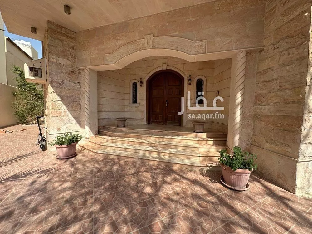 15 bedroom villa in Al Hamdaniyah 2