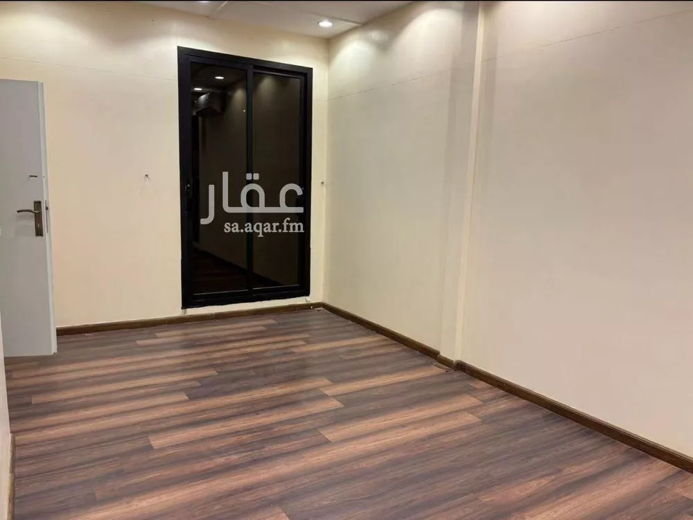 دور 4 غرف في لبن 7