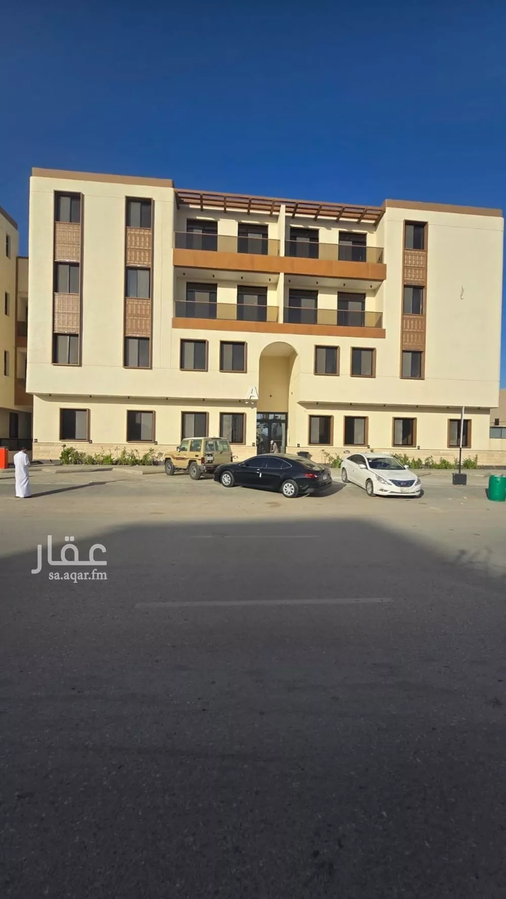 شقة 3 غرف في الرمال 4