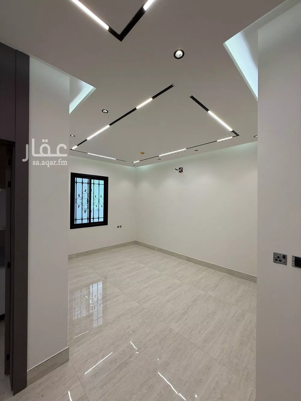 عمارة 1400 م² في الرمال 3