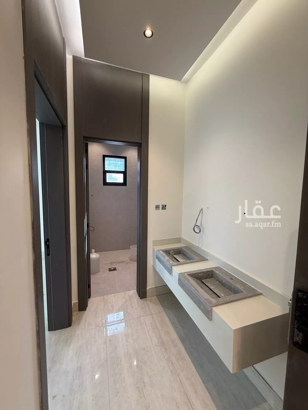 عمارة 1400 م² في الرمال 5