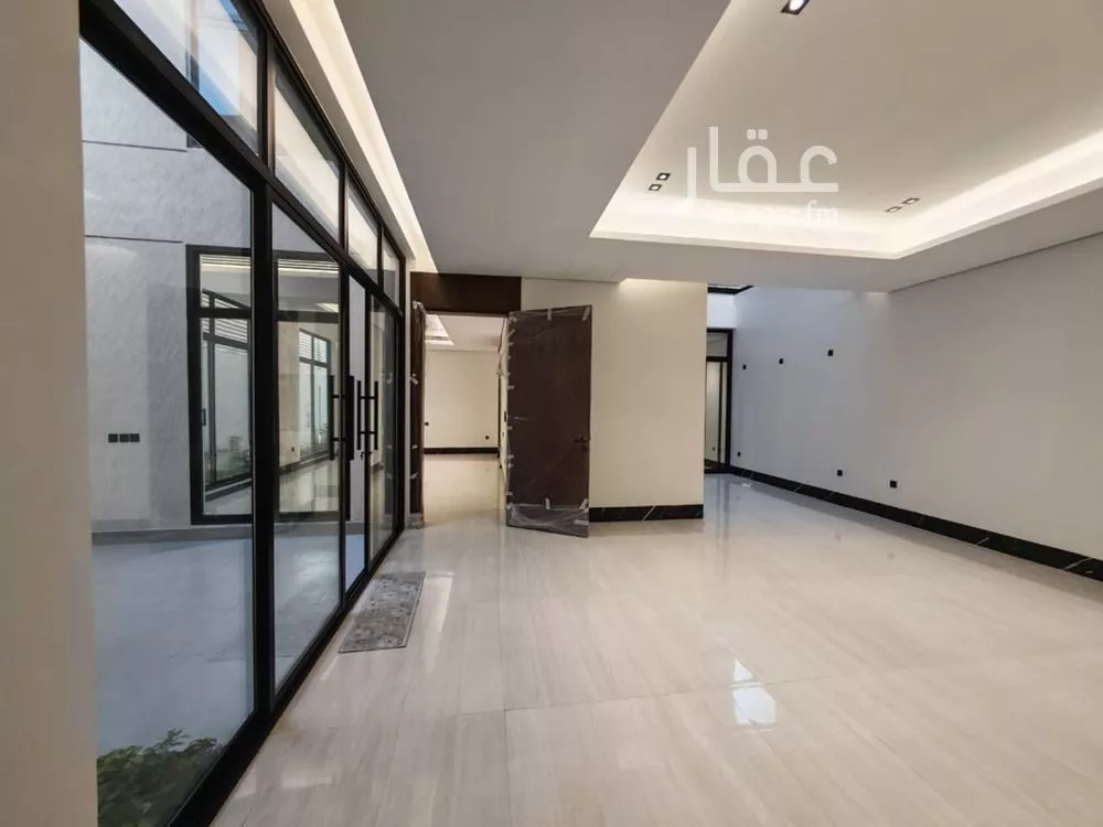 8 bedroom villa in Al Yasmin 10