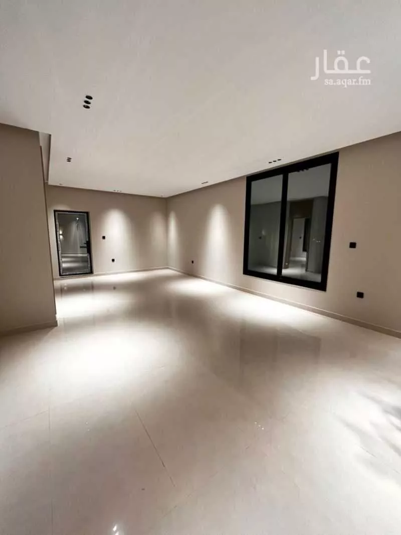6 bedroom villa in Az Zomorod 11