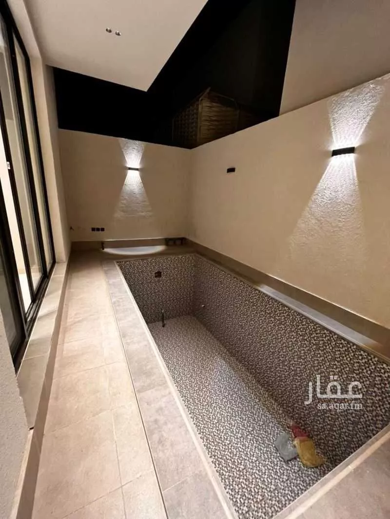 6 bedroom villa in Az Zomorod 12