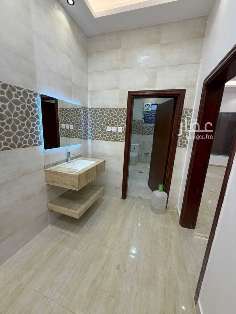 4 bedroom building in Dhahrat Al Badiah, Riyadh 2