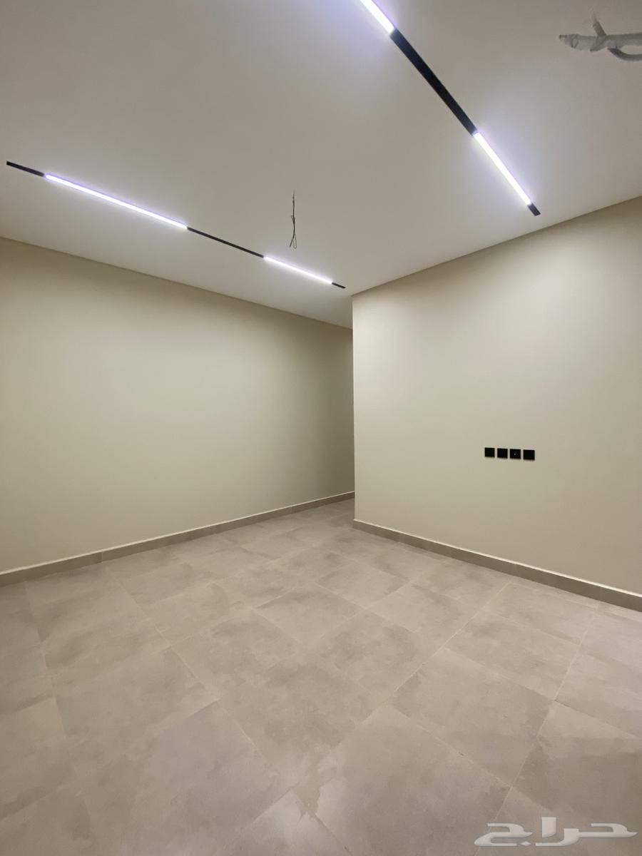 4 bedroom apartment in Ayn Al Khayf 4