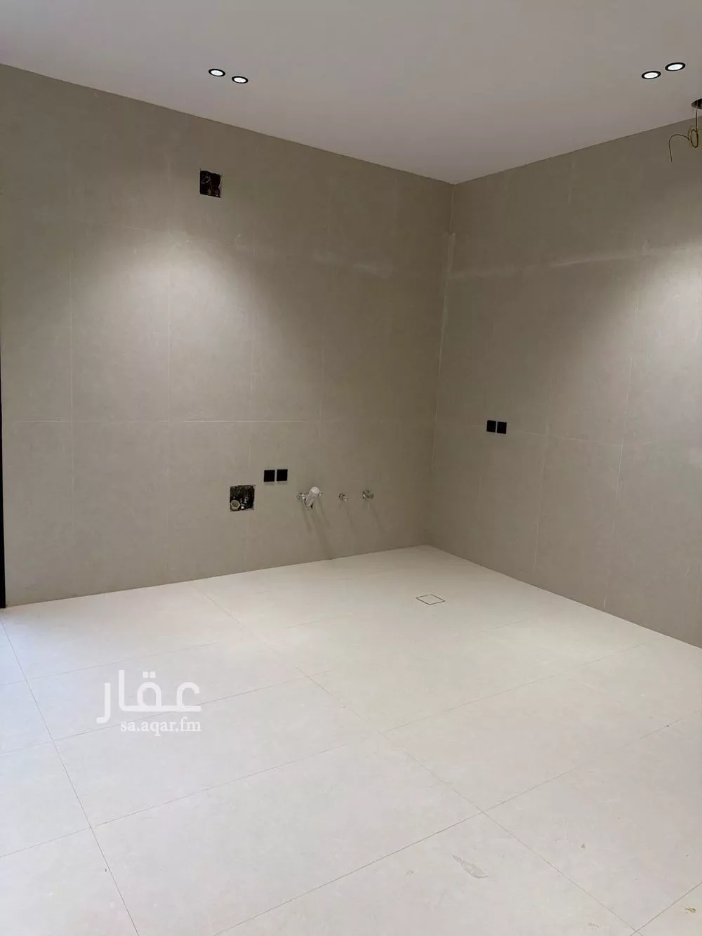 فيلا 5 غرف في الرمال 9
