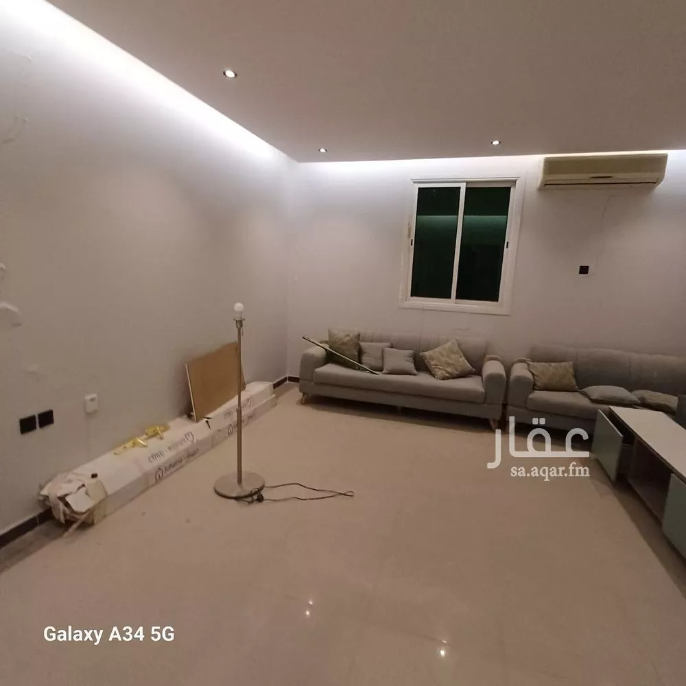 4 bedroom floor in Al Yasmin 3