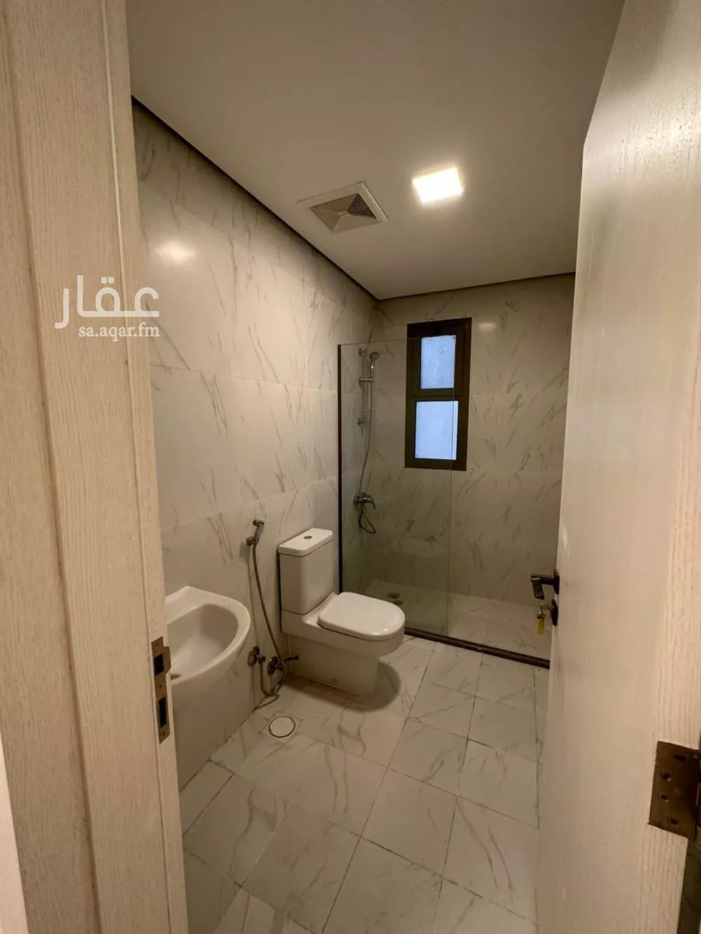 فيلا 5 غرف في النرجس 5