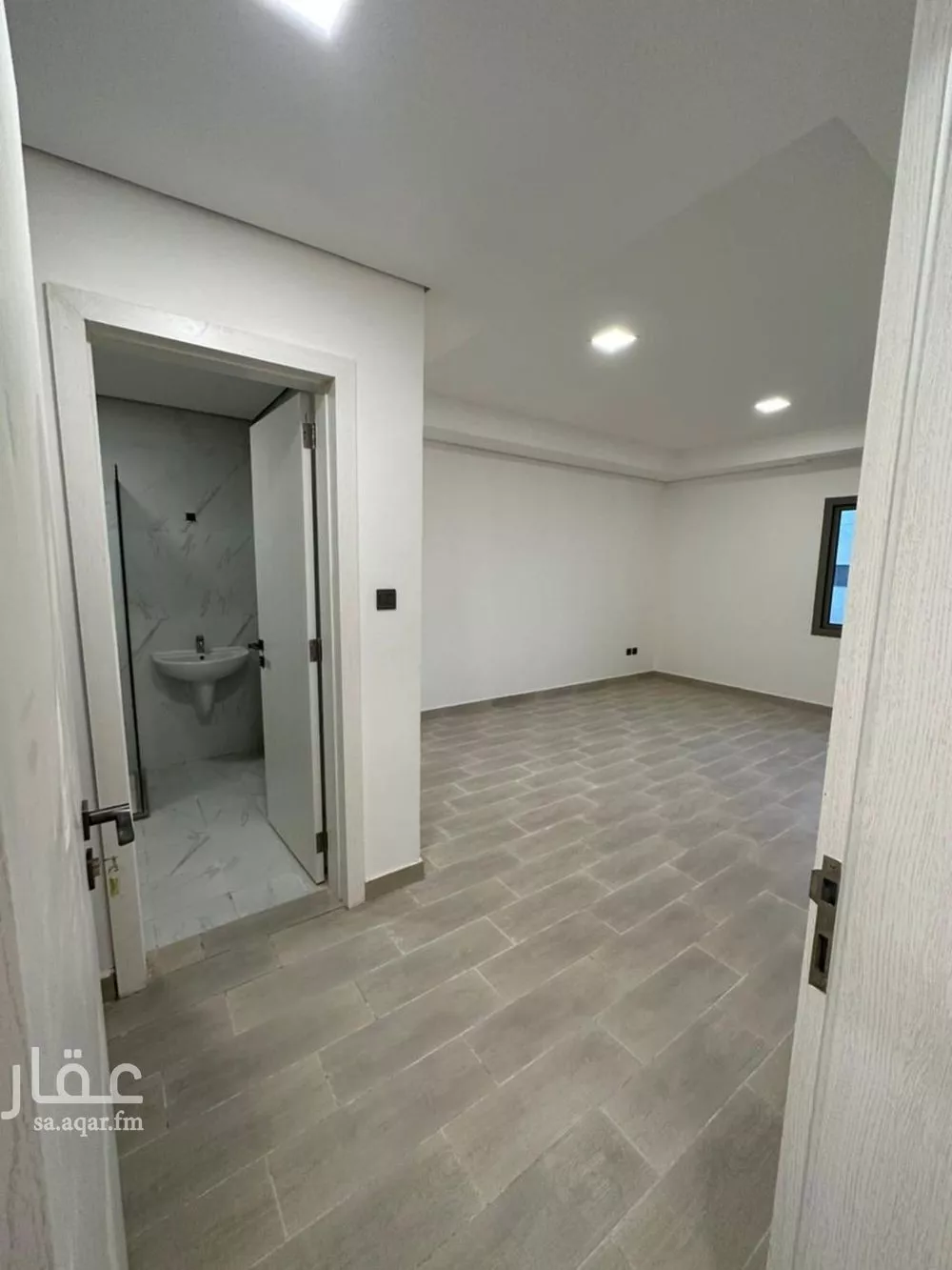 فيلا 5 غرف في النرجس 6