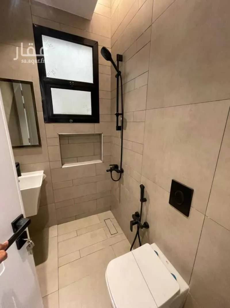 شقة 3 غرف في النخيل 2