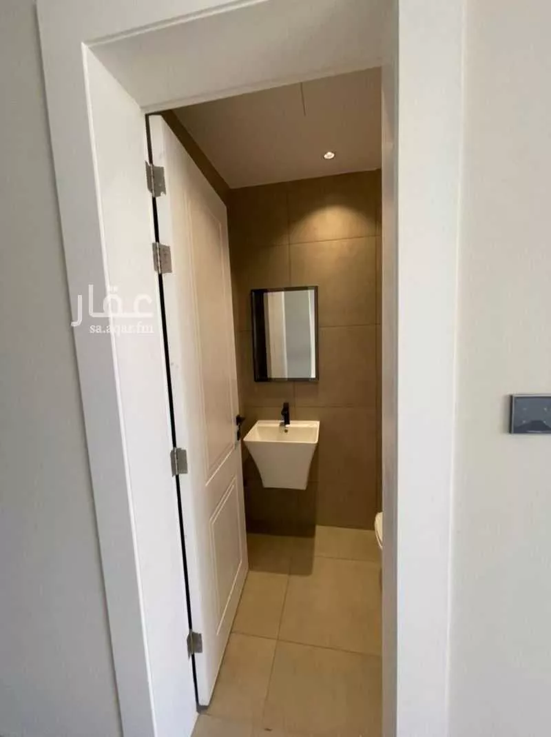 شقة 3 غرف في النخيل 6