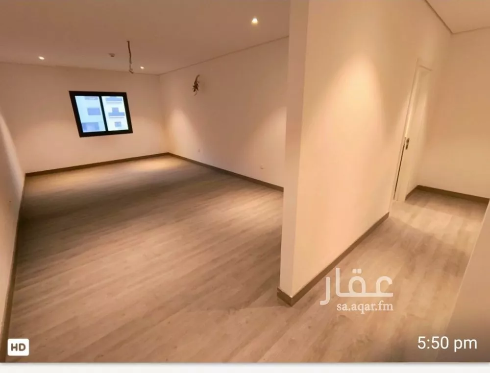 4 bedroom apartment in Al Hamdaniyah 7