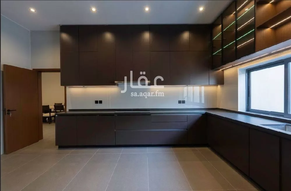 فيلا 9 غرف في اللؤلؤ 4