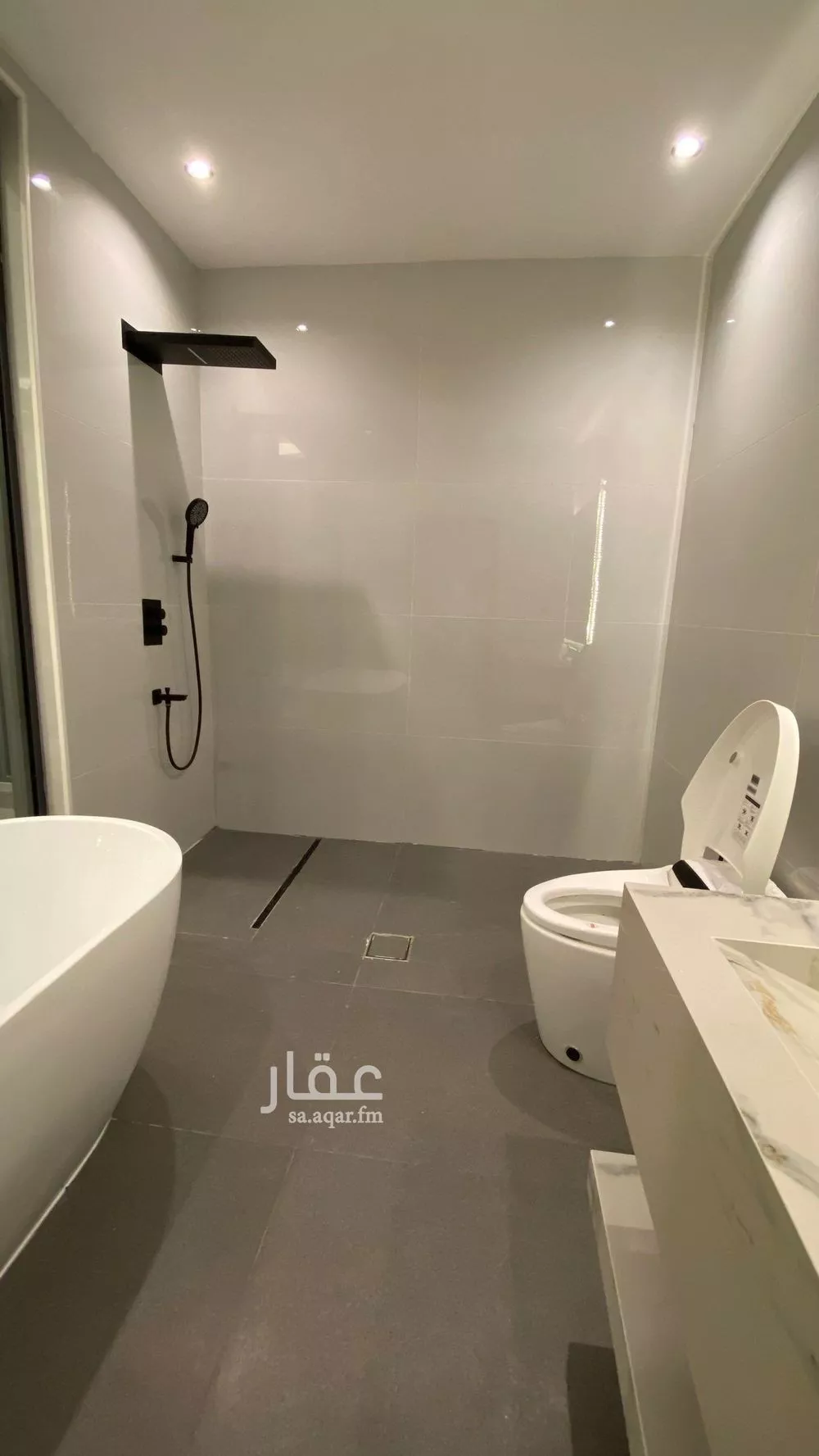 فيلا 9 غرف في اللؤلؤ 17
