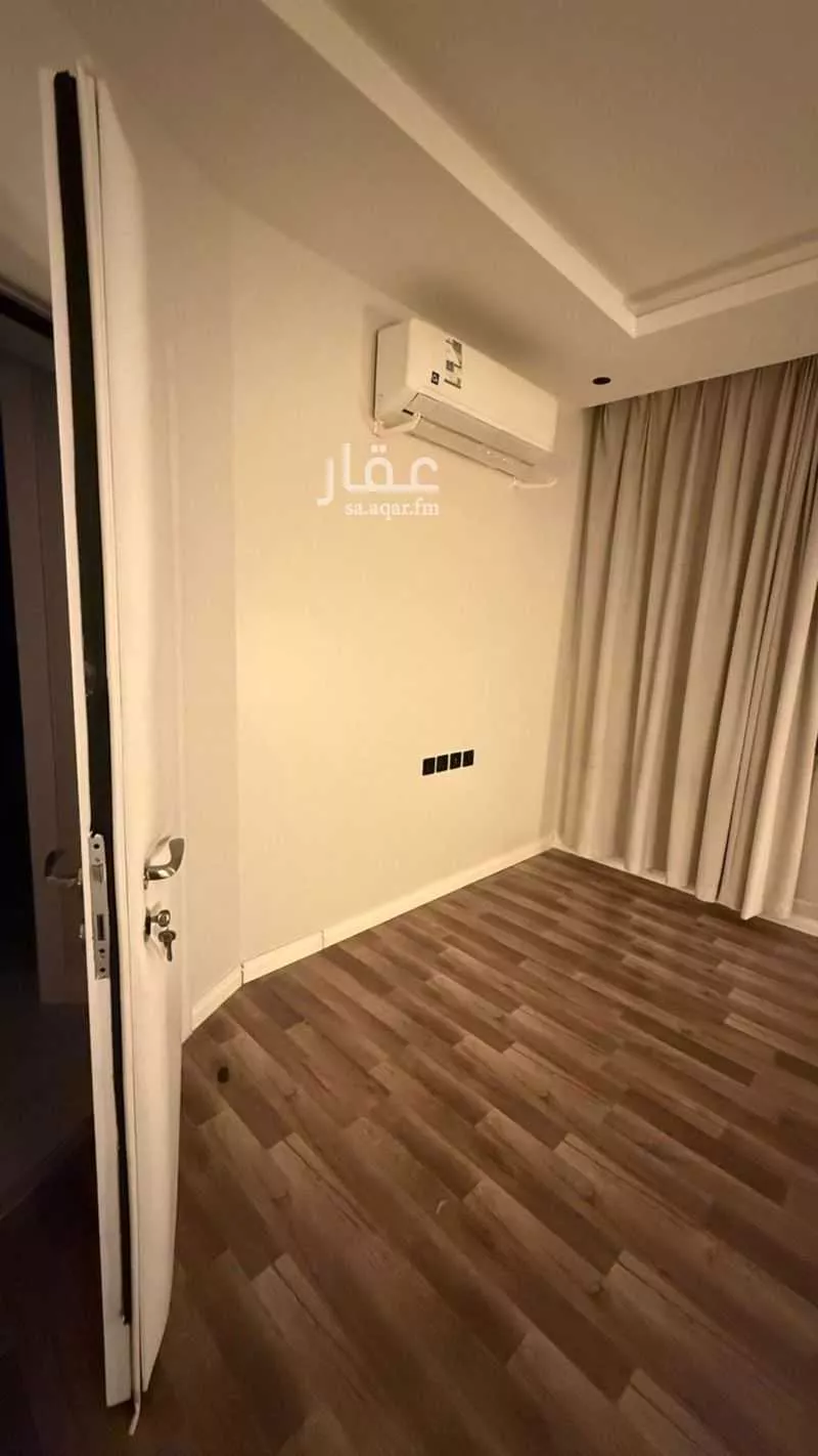 شقة 3 غرف في العارض 4