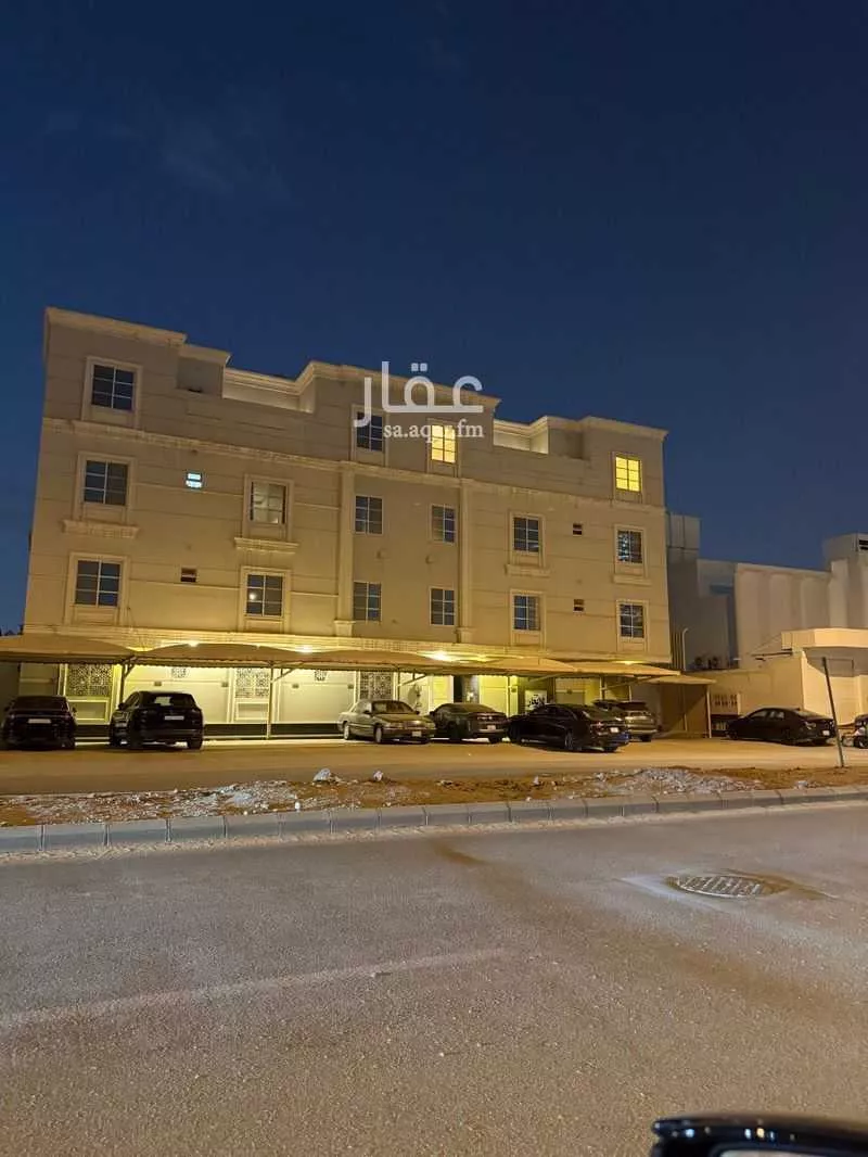 3 bedroom apartment in Al Aqiq 4