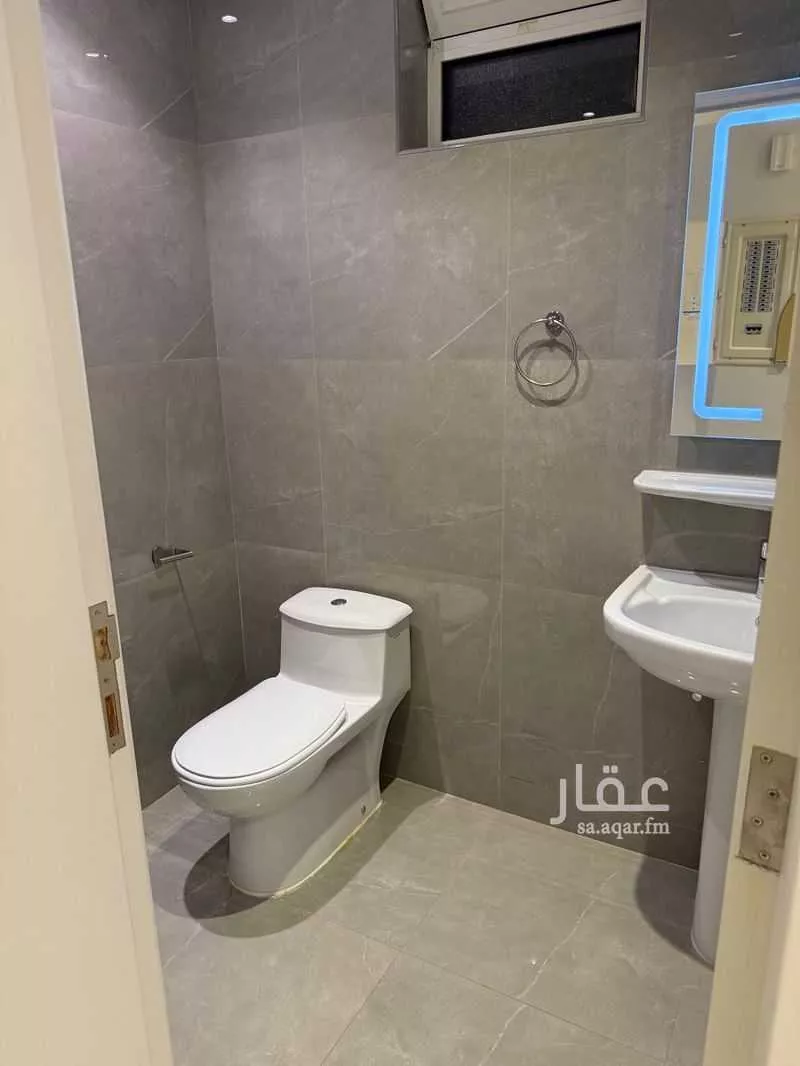 3 bedroom apartment in Al Aqiq 7