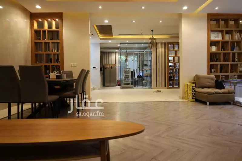 فيلا 8 غرف في العارض 7