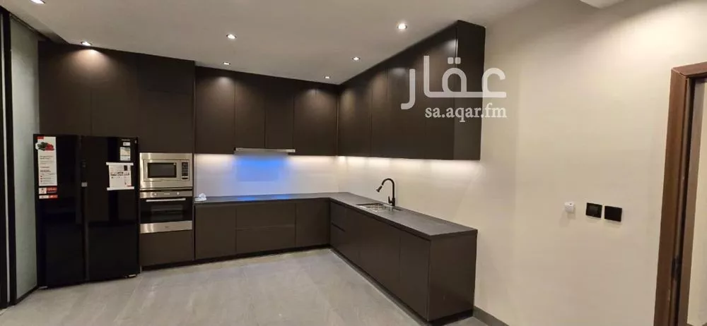 فيلا 9 غرف في اللؤلؤ 4