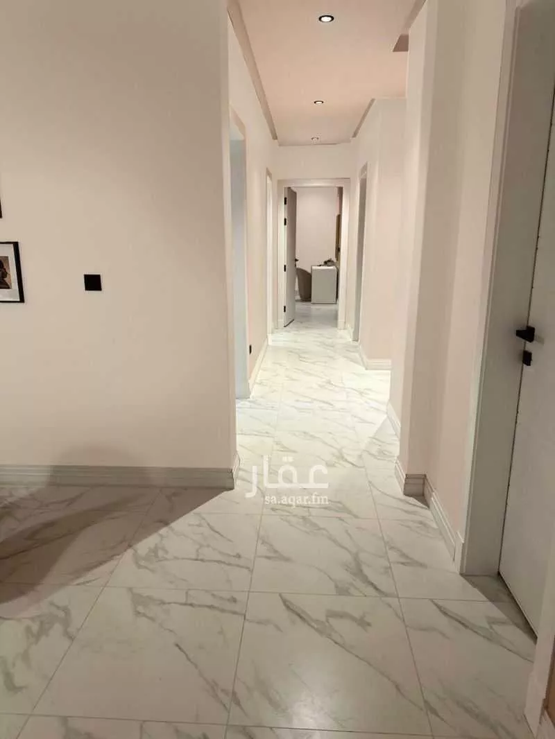 شقة 4 غرف في الملقا 3