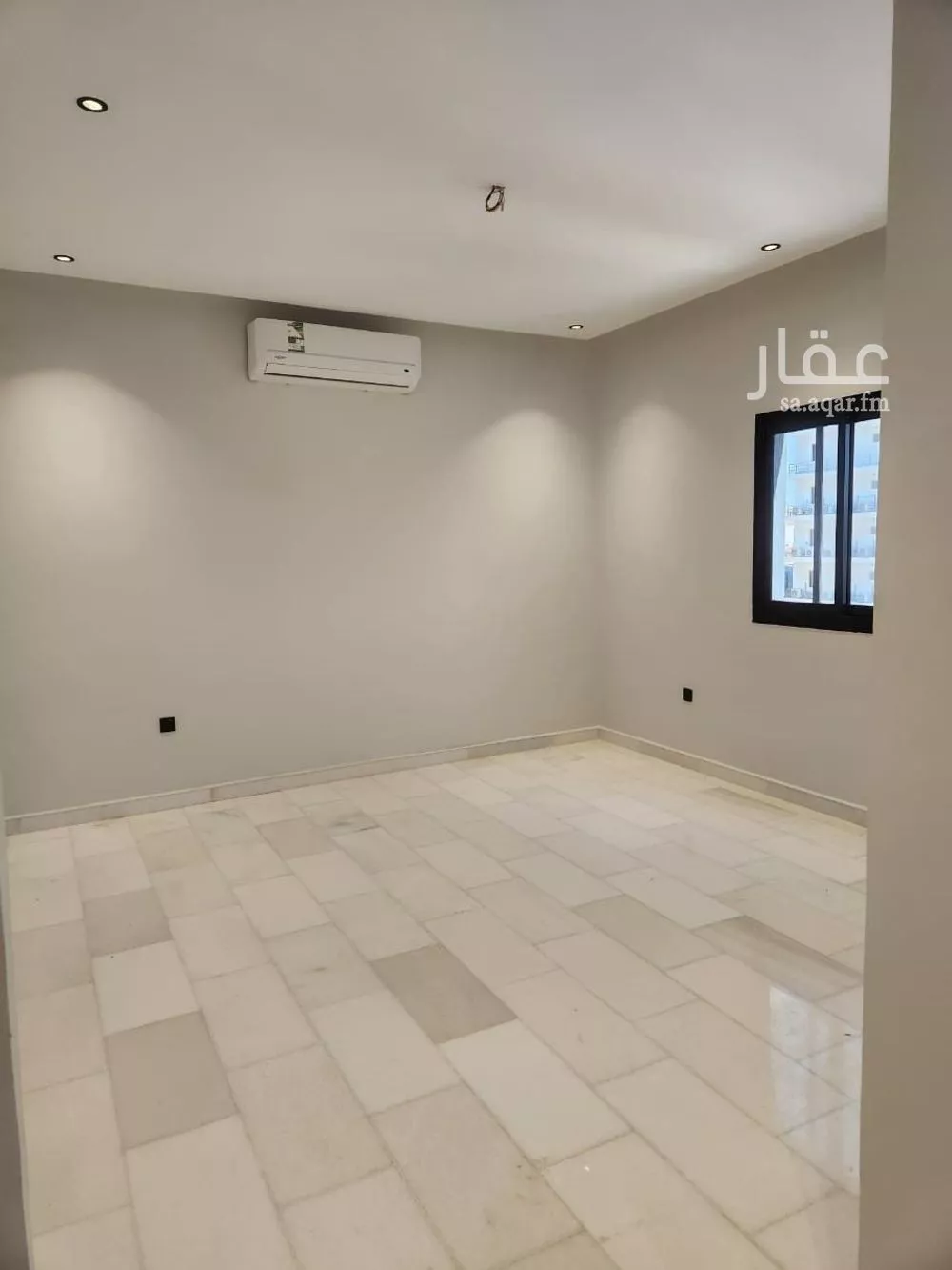 4 bedroom apartment in Al Rawdah 13
