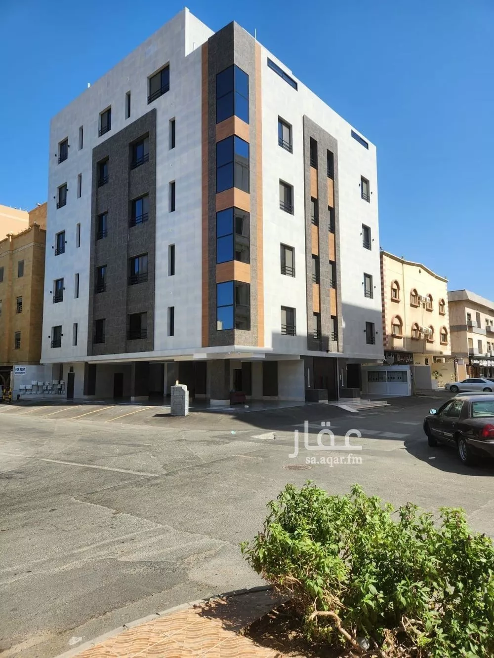 4 bedroom apartment in Al Rawdah 28