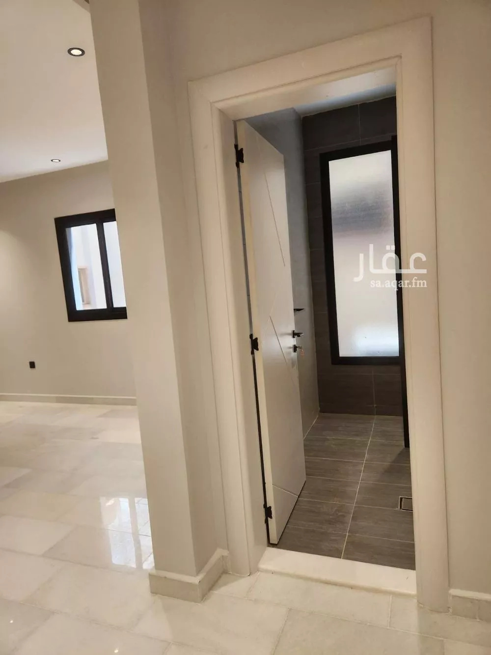 4 bedroom apartment in Al Rawdah 9
